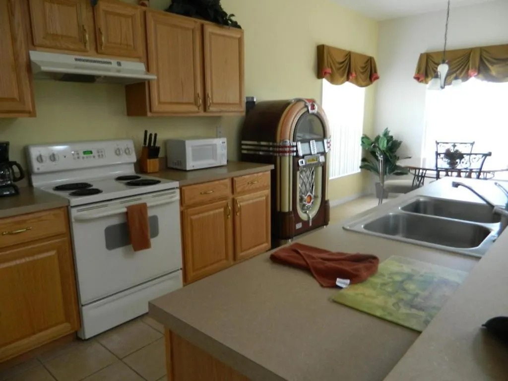 858 Kildrummy Drive Villa #49118 Villa Davenport United States